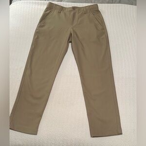 Like new!  Boys khaki UA pants